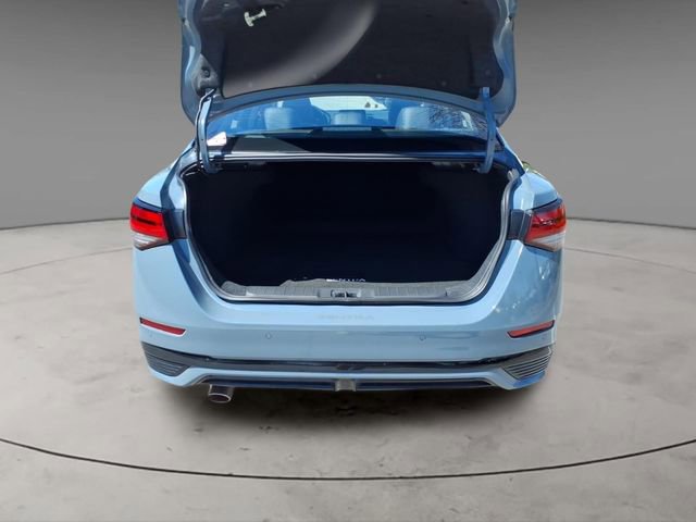 Used 2025 Nissan Sentra SR w/ SR Premium Package FWD image 8