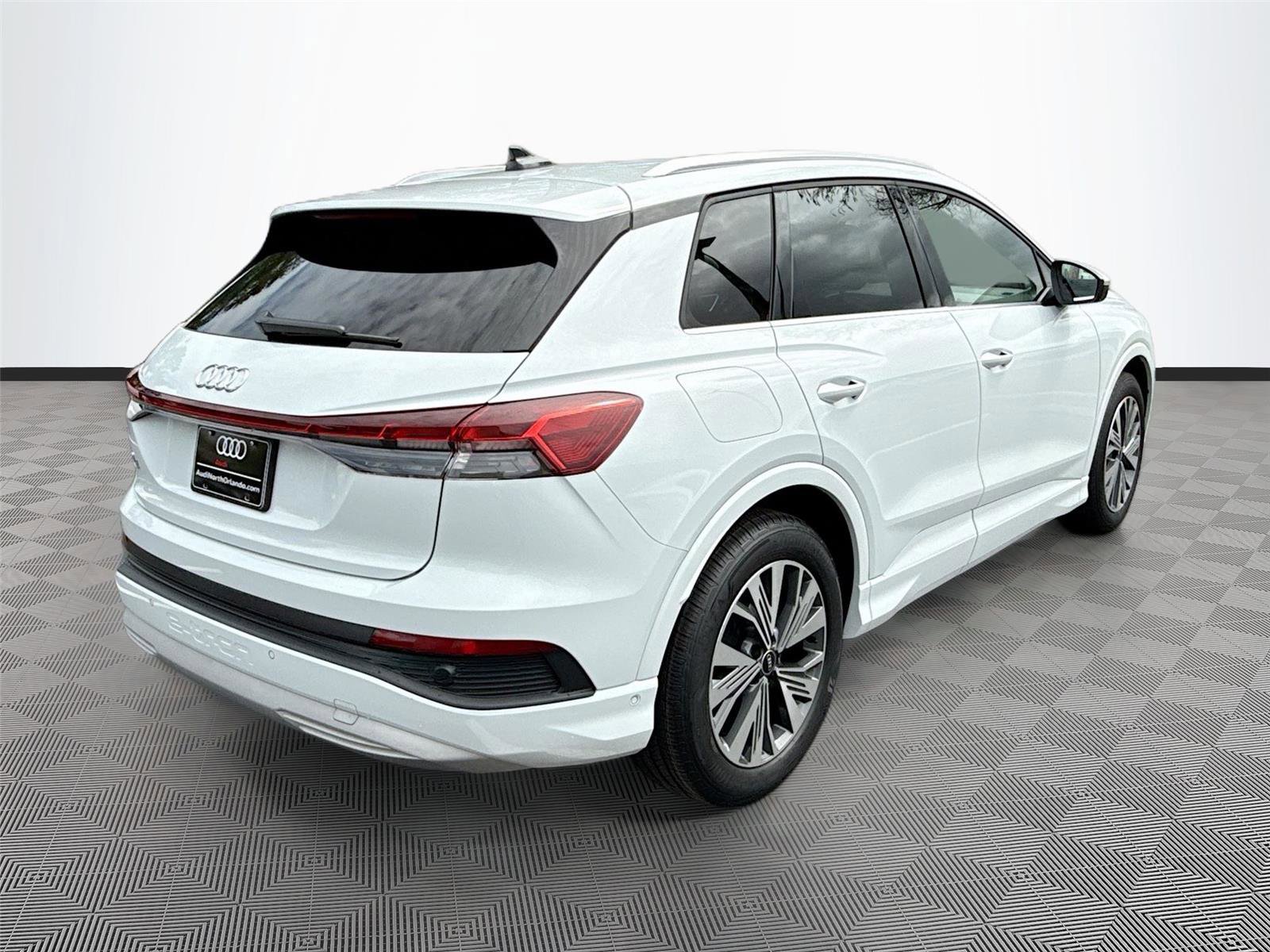 Certified 2023 Audi Q4 e-tron Premium Plus w/ Premium Plus RWD image 7