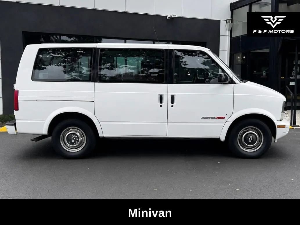 Used 1998 Chevrolet Astro AWD Passenger image 3