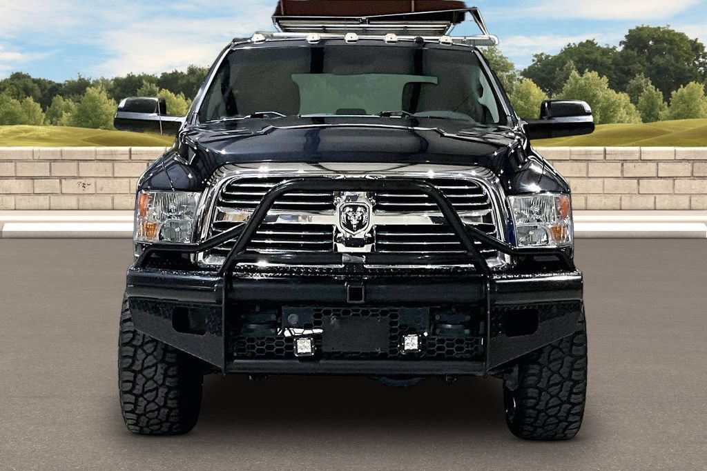 Used 2018 RAM 2500 Tradesman w/ Chrome Appearance Group AWD/4WD image 3