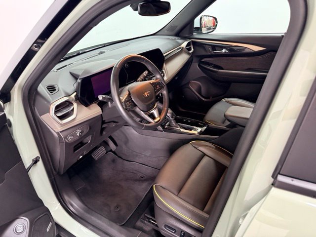 Used 2024 Chevrolet TrailBlazer ACTIV w/ Convenience Package AWD/4WD image 13