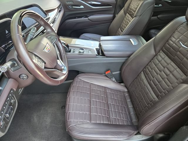 Used 2024 Cadillac Escalade Sport Platinum w/ Heavy-Duty Trailer Package AWD/4WD image 8