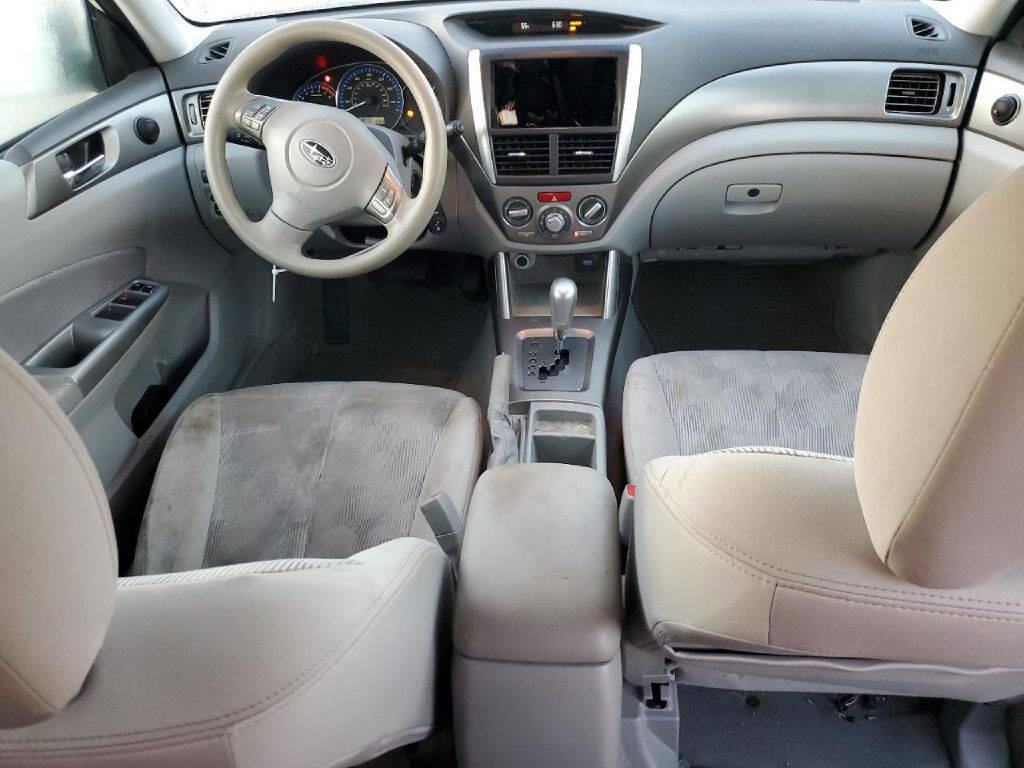 Used 2010 Subaru Forester 2.5X Premium image 9