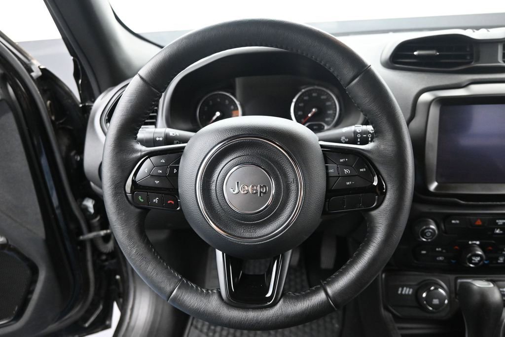 Used 2022 Jeep Renegade Altitude w/ Convenience Group AWD/4WD image 17