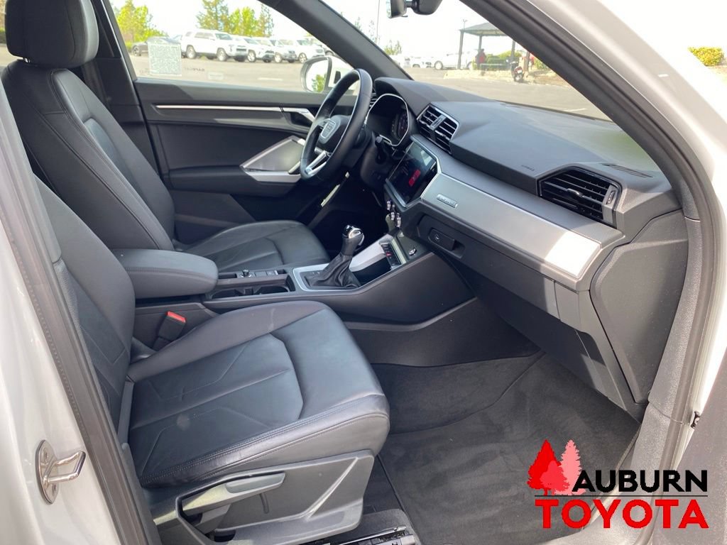 Used 2020 Audi Q3 2.0T Premium w/ Convenience Package AWD/4WD image 15