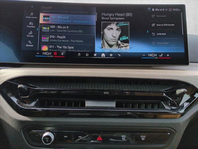 Used 2025 BMW 230i Coupe w/ Convenience Package image 15