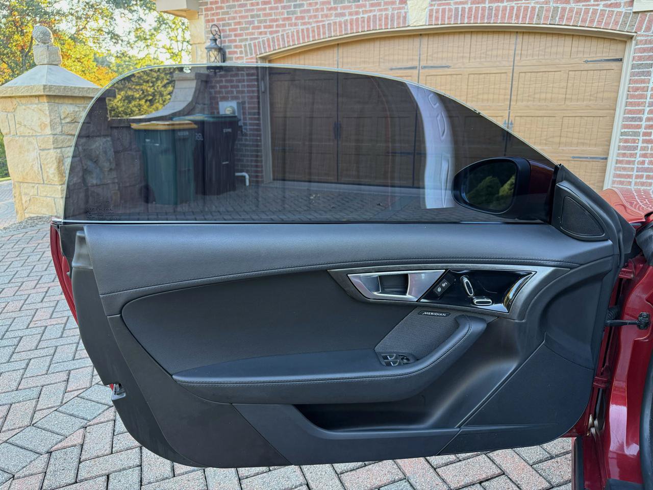 Used 2015 Jaguar F-TYPE Convertible RWD image 19