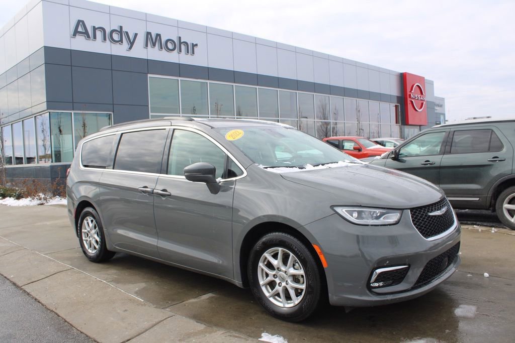 Used 2022 Chrysler Pacifica Touring-L