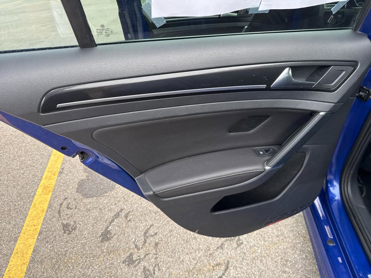 Used 2017 Volkswagen Golf 4-Door AWD/4WD image 19