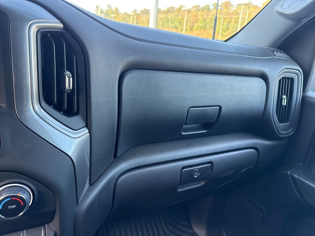 Used 2025 Chevrolet Silverado 2500 Custom w/ Custom Value Package AWD/4WD image 11