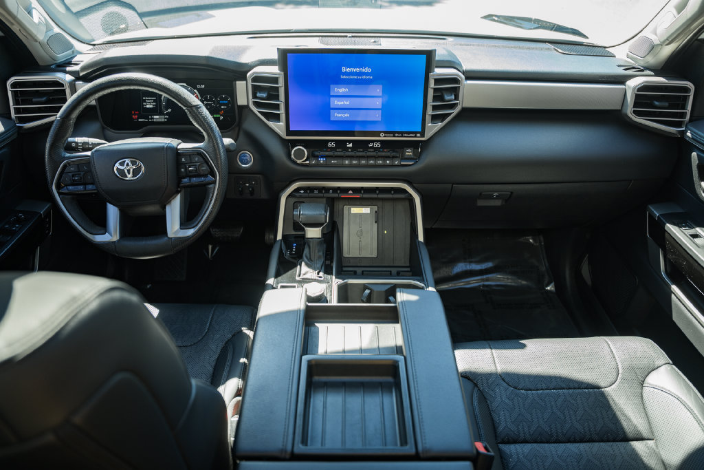 Used 2023 Toyota Tundra Limited AWD/4WD image 22