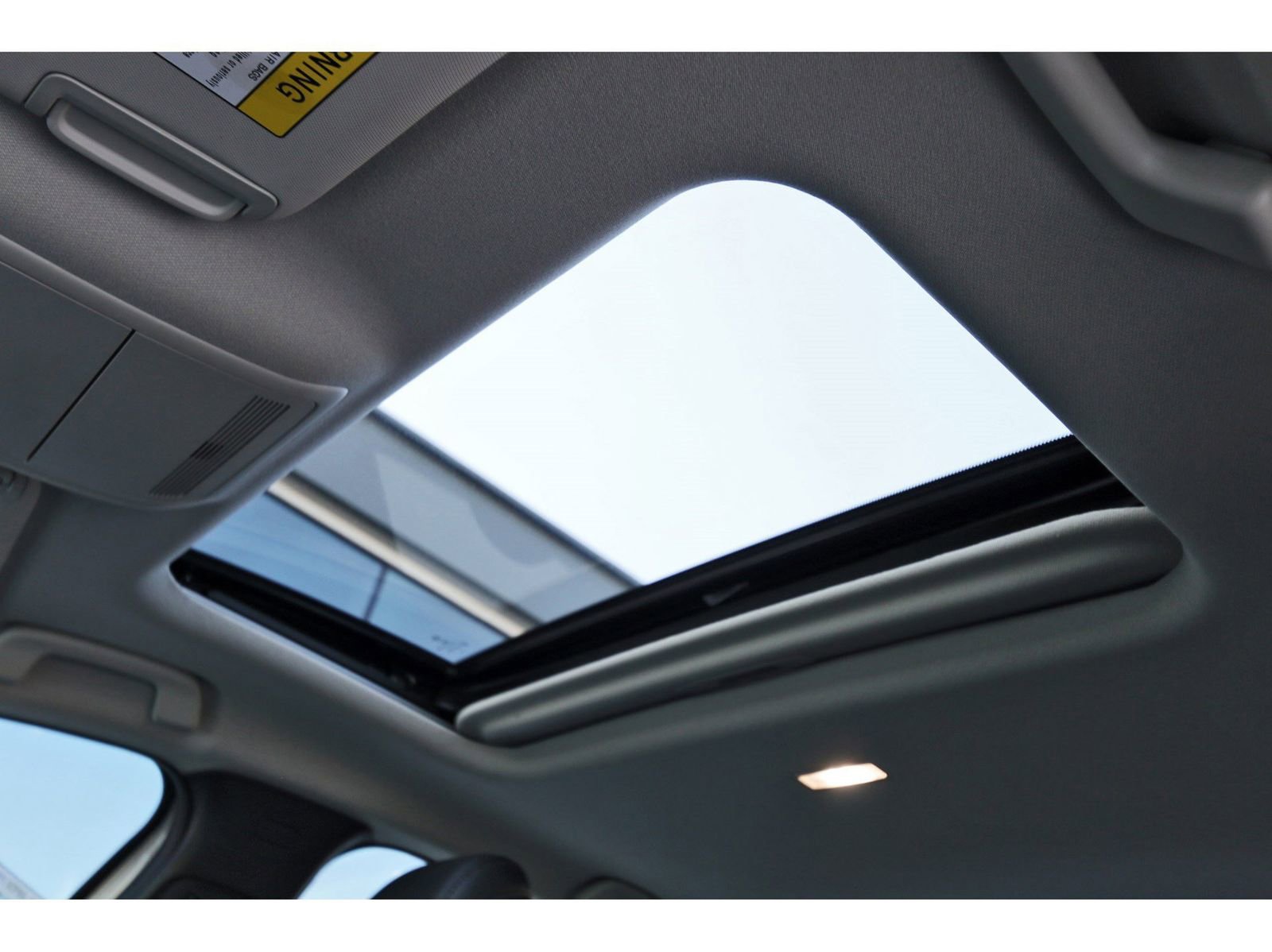 Used 2023 MAZDA MAZDA3 s image 31