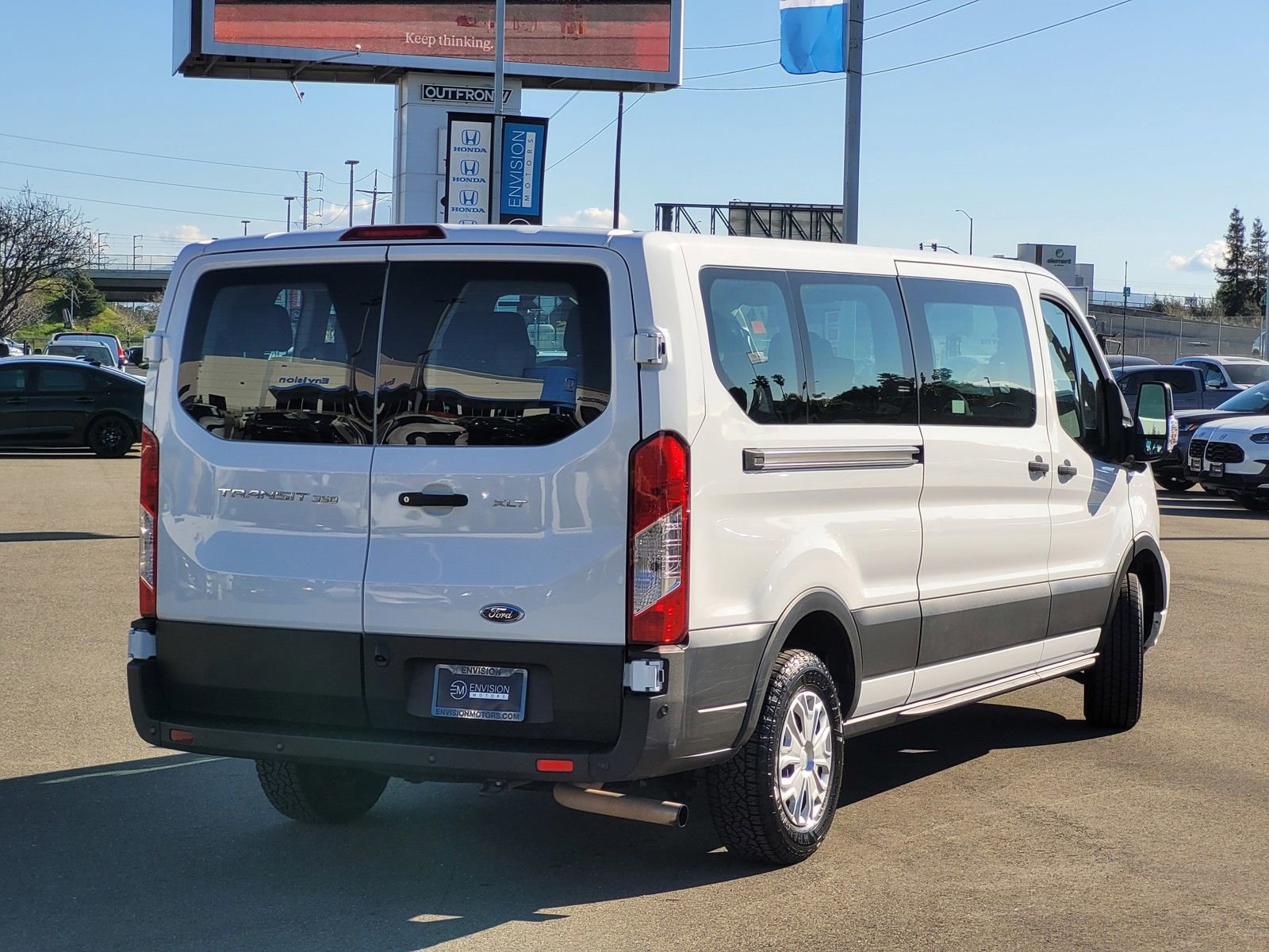 Used 2023 Ford Transit 350 XLT image 5