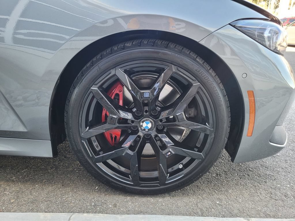 Used 2025 BMW M340i w/ Premium Package RWD image 39