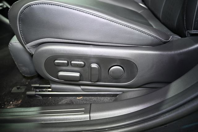 Used 2024 Hyundai Ioniq 5 Limited image 25