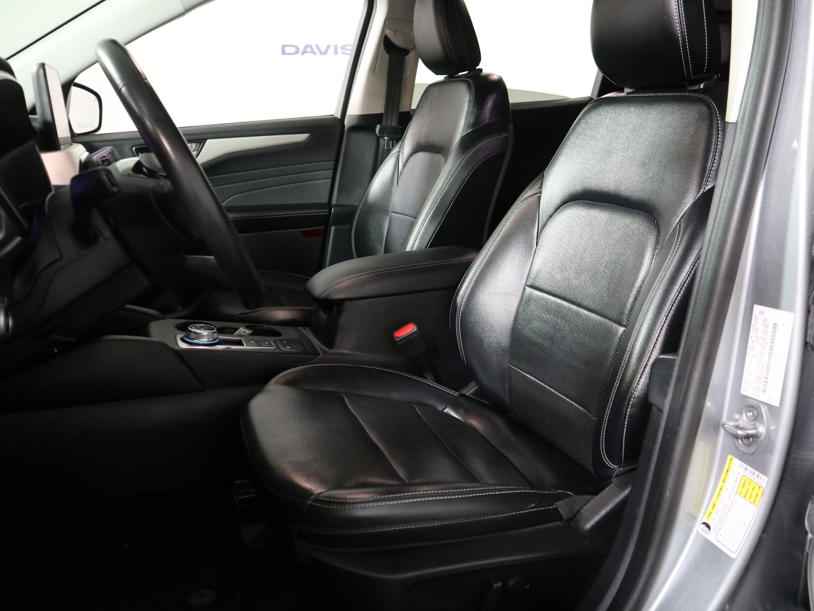 Used 2022 Ford Escape SEL w/ Technology Package AWD/4WD image 22