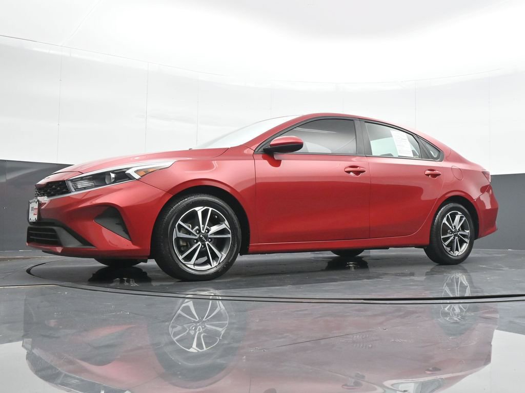 Used 2023 Kia Forte LXS image 17