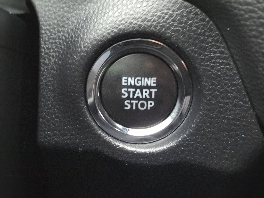 Used 2022 Toyota RAV4 XLE image 31