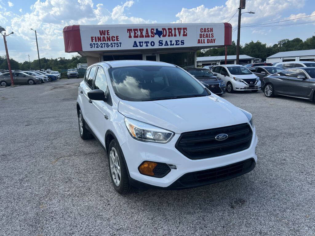 Used 2019 Ford Escape S image 2