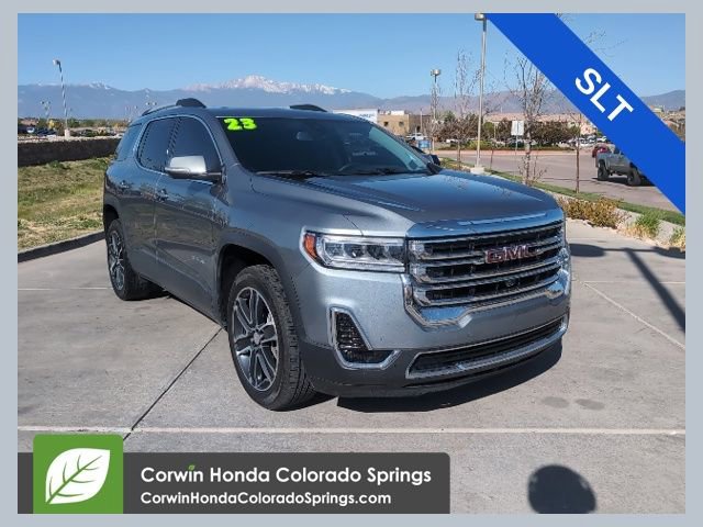 Used 2023 GMC Acadia SLT w/ Technology Package FWD image 1