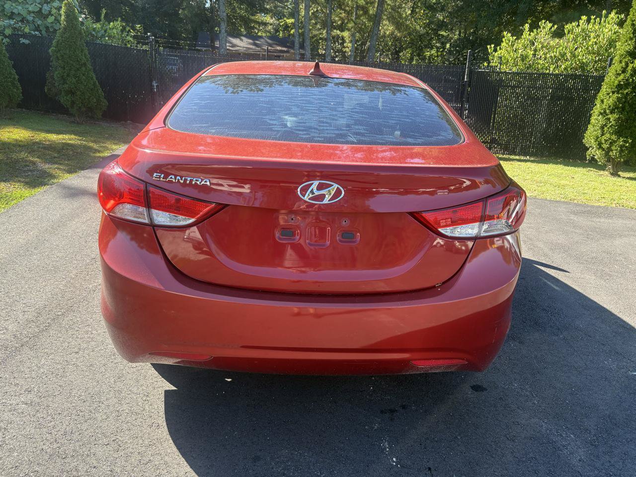 Used 2013 Hyundai Elantra GLS w/ Preferred Pkg FWD image 4