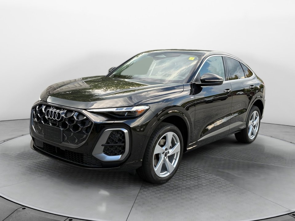 New 2025 Audi Q5 Premium Plus image 2