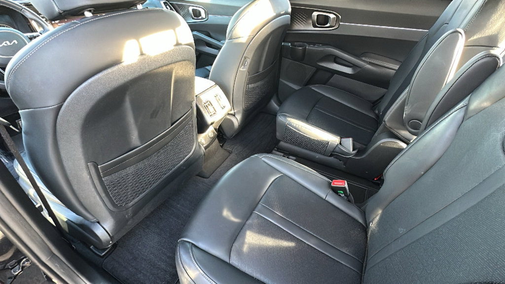 Used 2023 Kia Sorento EX image 24