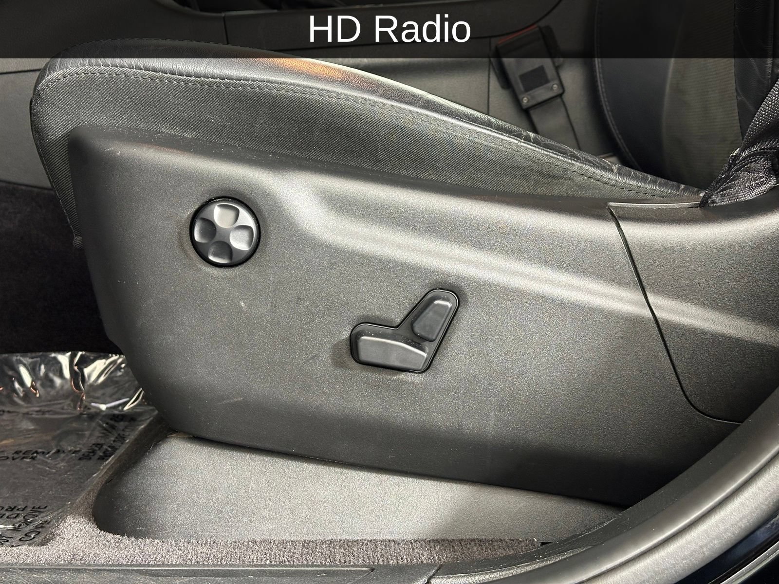 Used 2018 Jeep Grand Cherokee Altitude RWD image 6