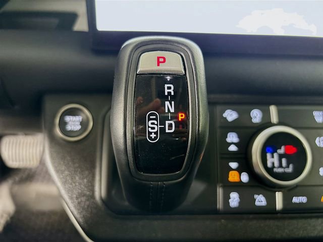 Certified 2024 Land Rover Defender 130 S image 19