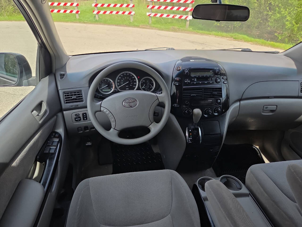 Used 2005 Toyota Sienna LE FWD image 13