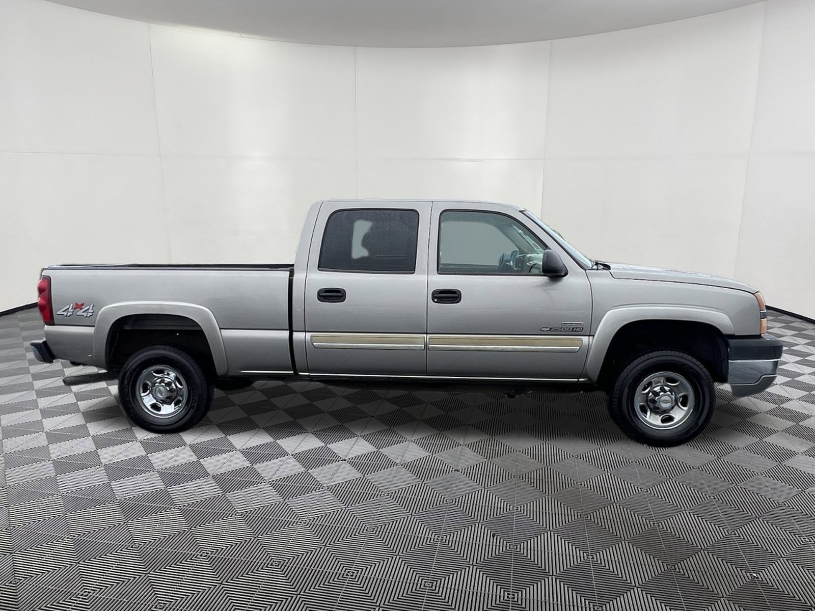 Used 2003 Chevrolet Silverado 2500 LS w/ Skid Plate Package image 7
