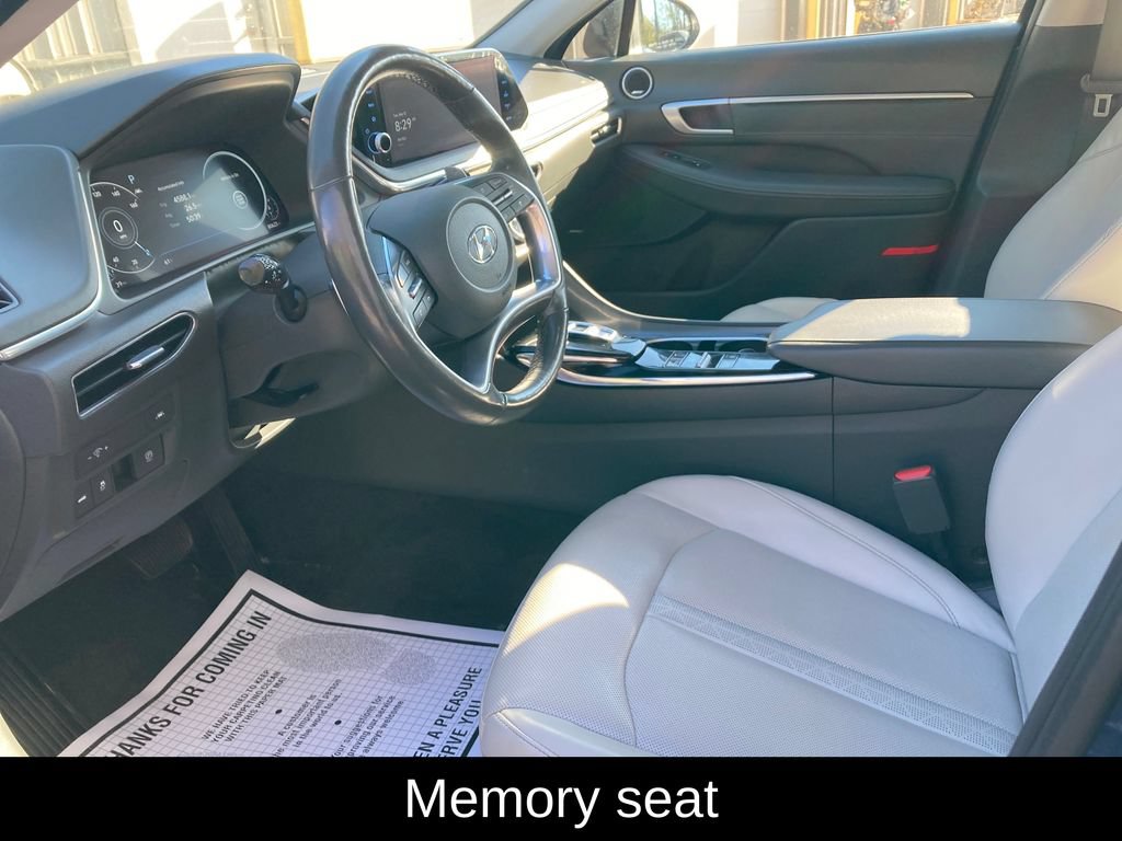 Used 2022 Hyundai Sonata Limited w/ Cargo Package FWD image 12
