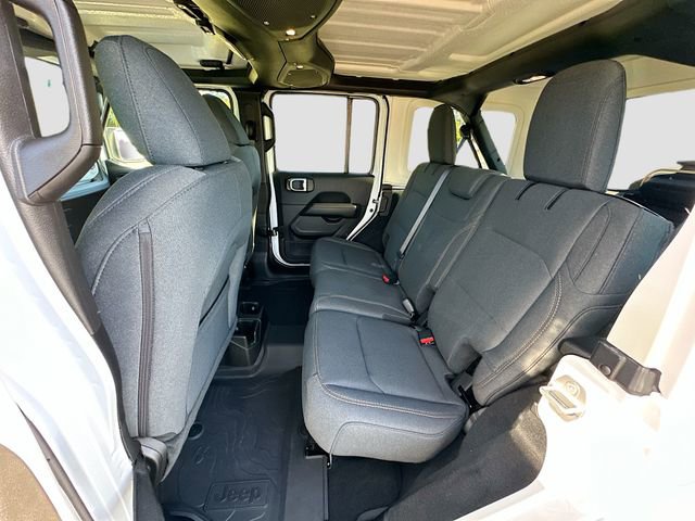Used 2026 Jeep Wrangler Sahara image 23