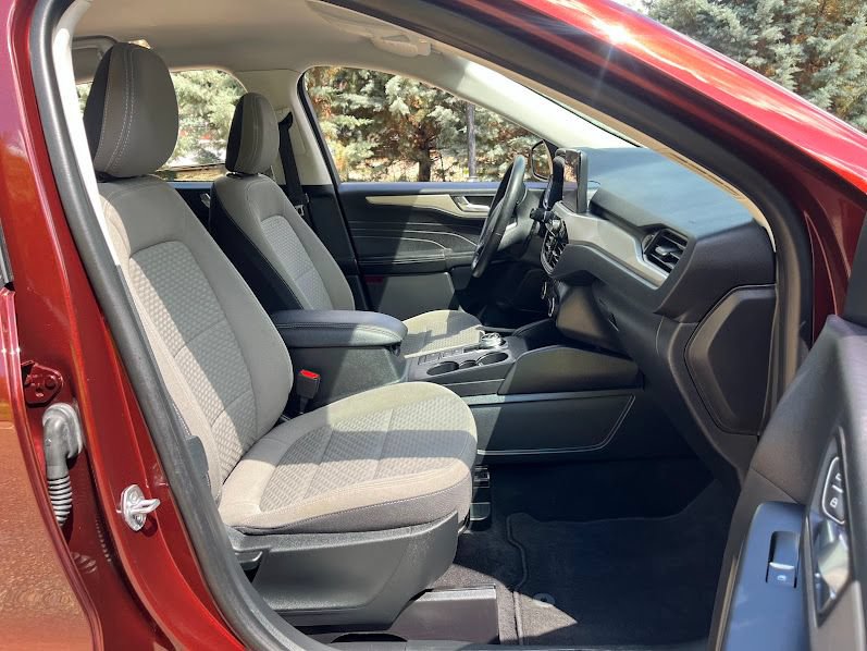 Used 2021 Ford Escape SE w/ Convenience Package FWD image 35