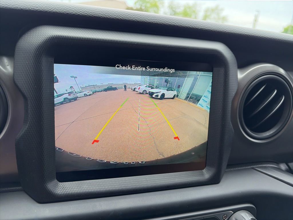 Used 2023 Jeep Wrangler Unlimited w/ 8.4" Radio Group AWD/4WD image 17