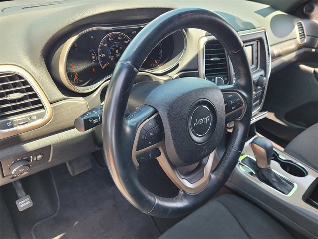 Used 2016 Jeep Grand Cherokee Laredo image 23