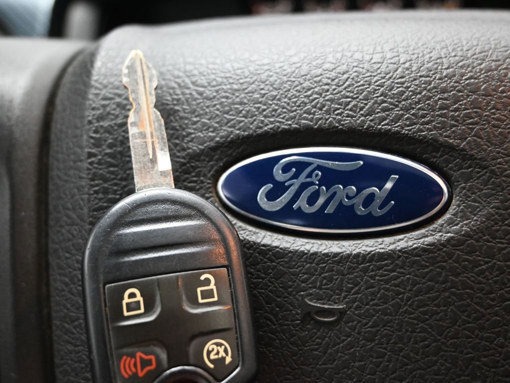 Used 2014 Ford F150 Raptor w/ Equipment Group 801A Luxury image 41