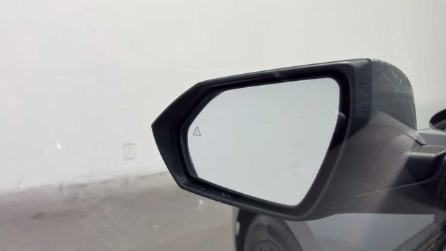 Used 2022 Hyundai Elantra SEL w/ Convenience Package FWD image 11