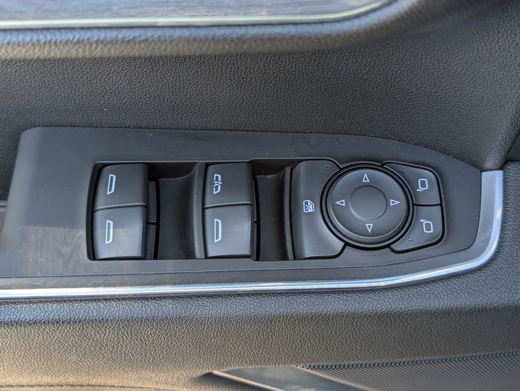 Certified 2023 Chevrolet Silverado 1500 LT AWD/4WD image 15
