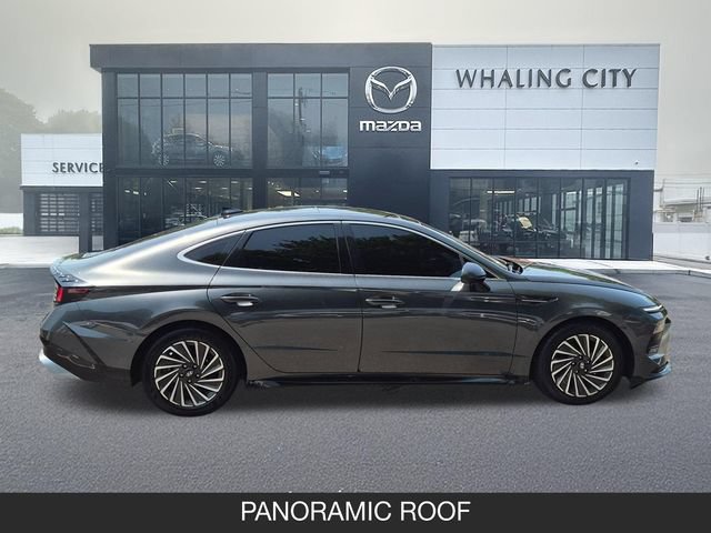 Used 2025 Hyundai Sonata Limited FWD image 9