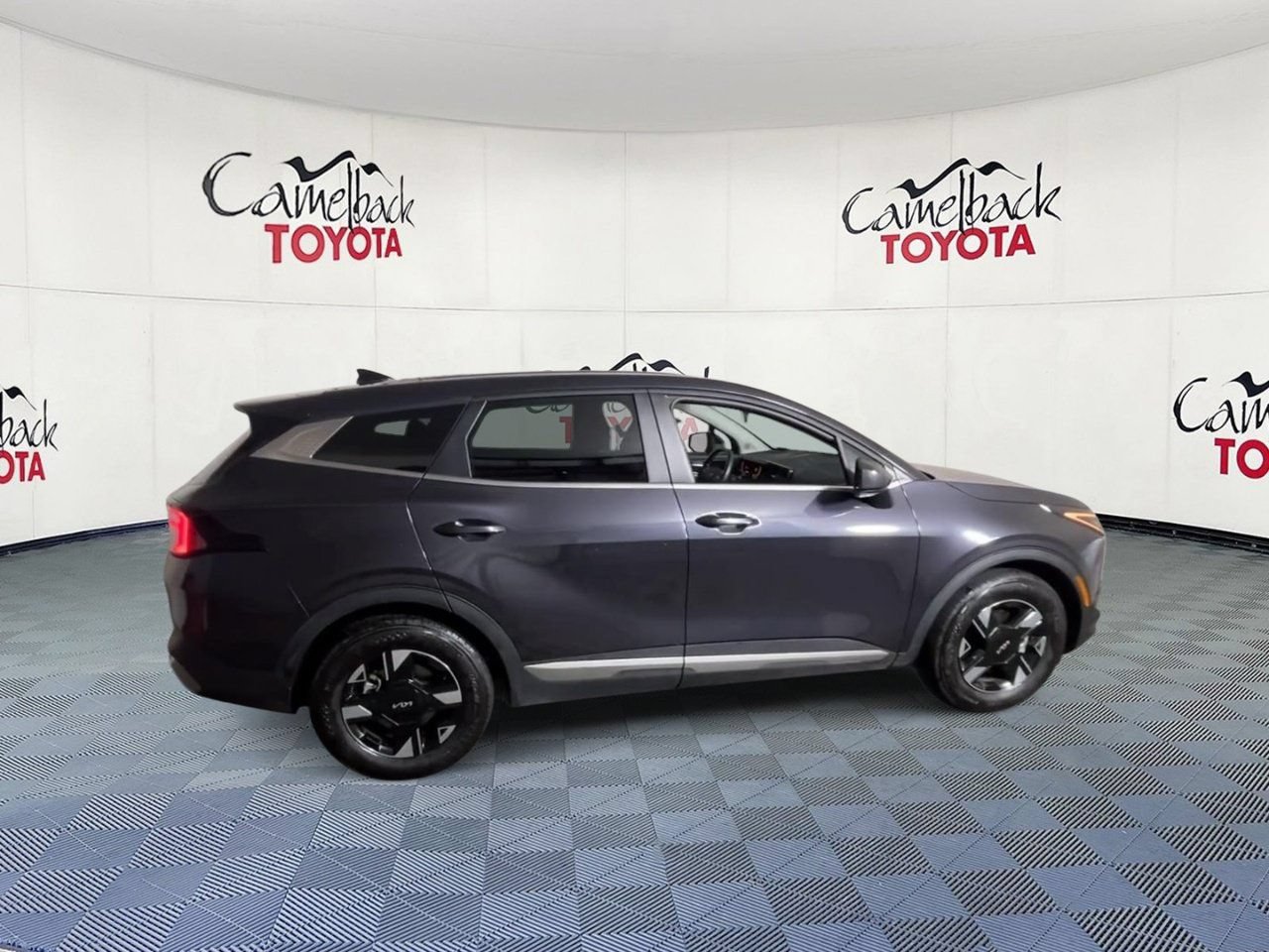 Used 2026 Kia Sportage LX FWD image 3