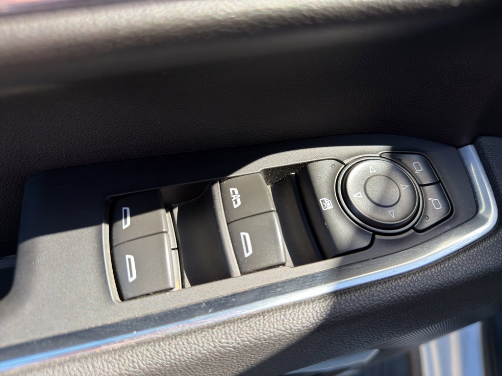 Used 2025 Chevrolet Silverado 2500 LT w/ Convenience Package AWD/4WD image 12