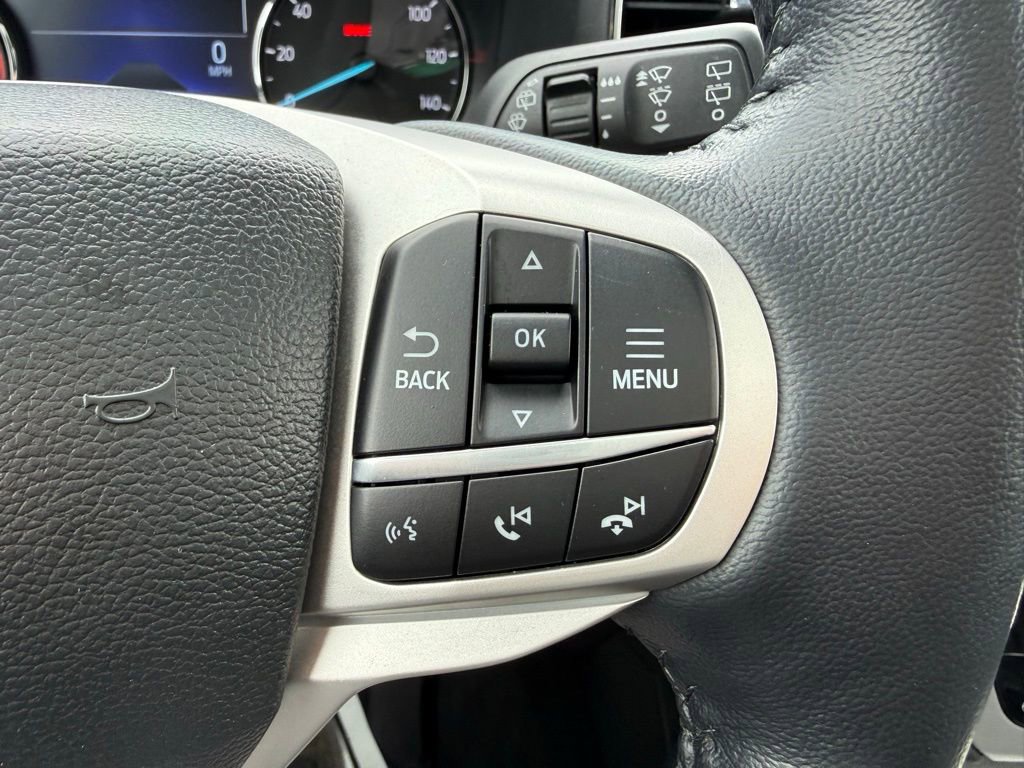 Used 2022 Ford Explorer XLT w/ Equipment Group 202A image 17