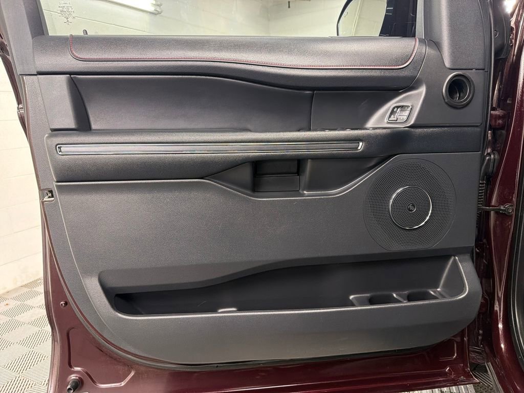 Certified 2023 Ford Expedition Limited image 17
