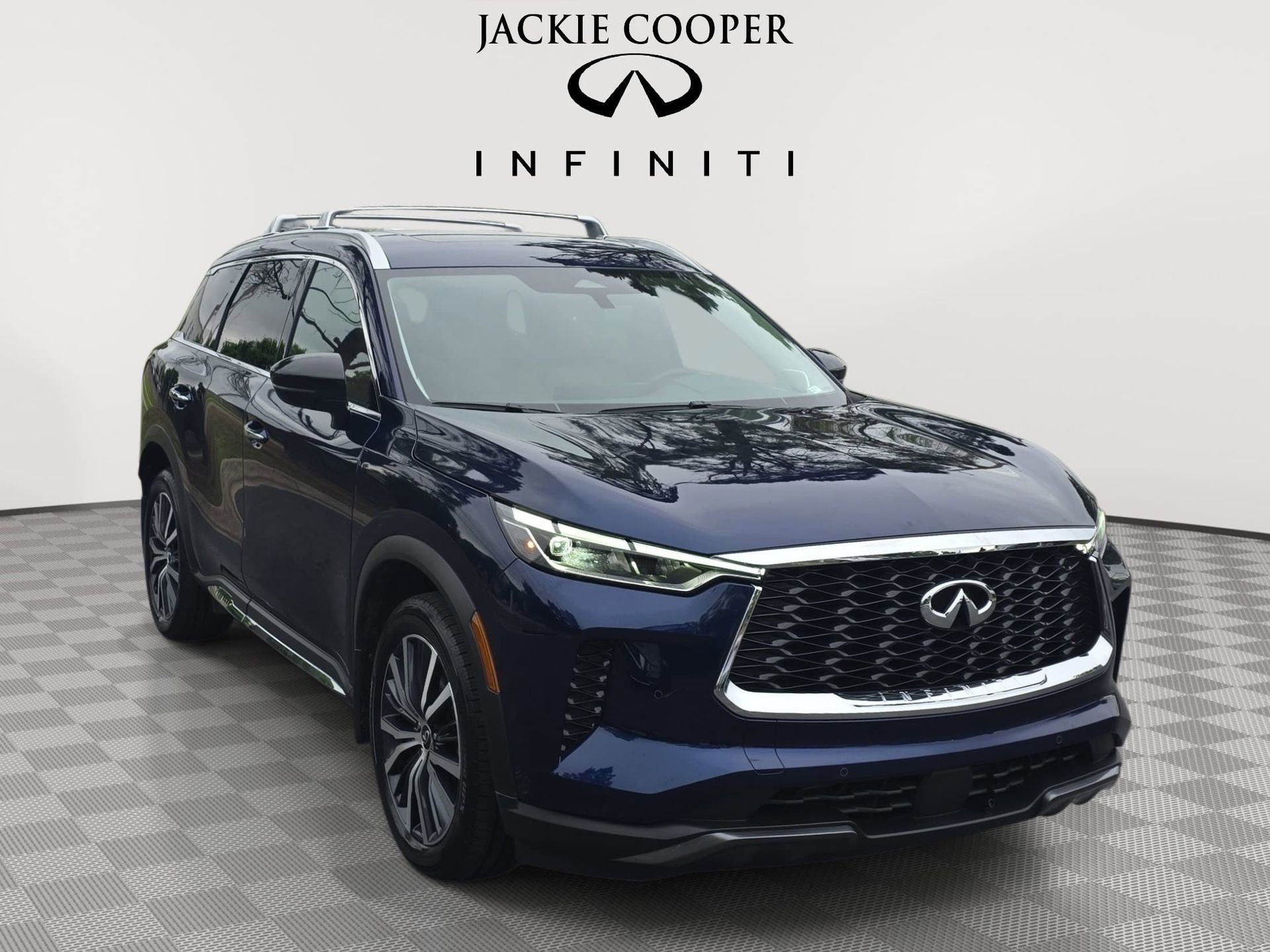 Certified 2025 INFINITI QX60 Sensory AWD/4WD image 3