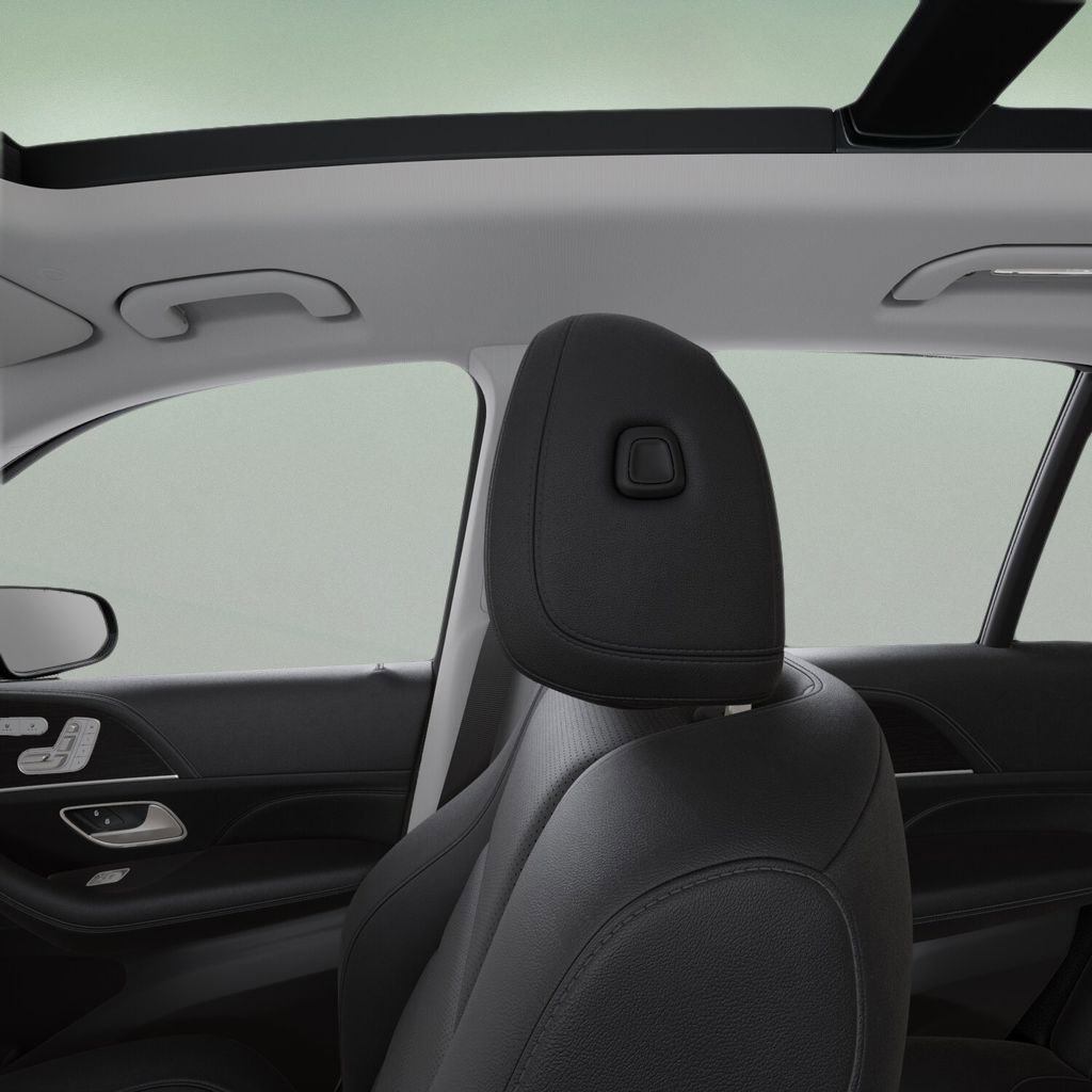 Used 2025 Mercedes-Benz GLE 350 4MATIC image 45