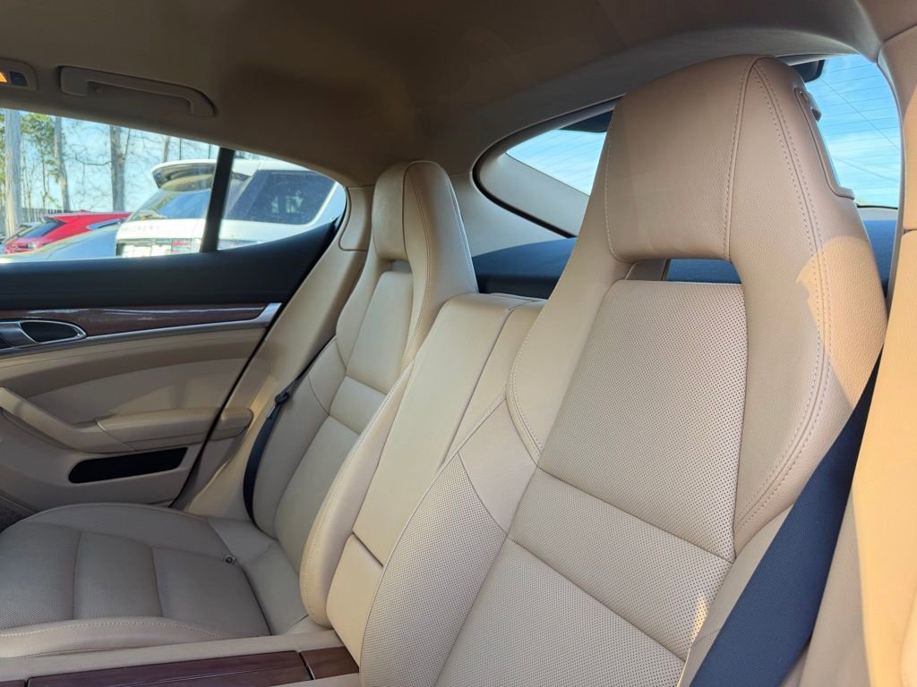 Used 2016 Porsche Panamera 4 image 26