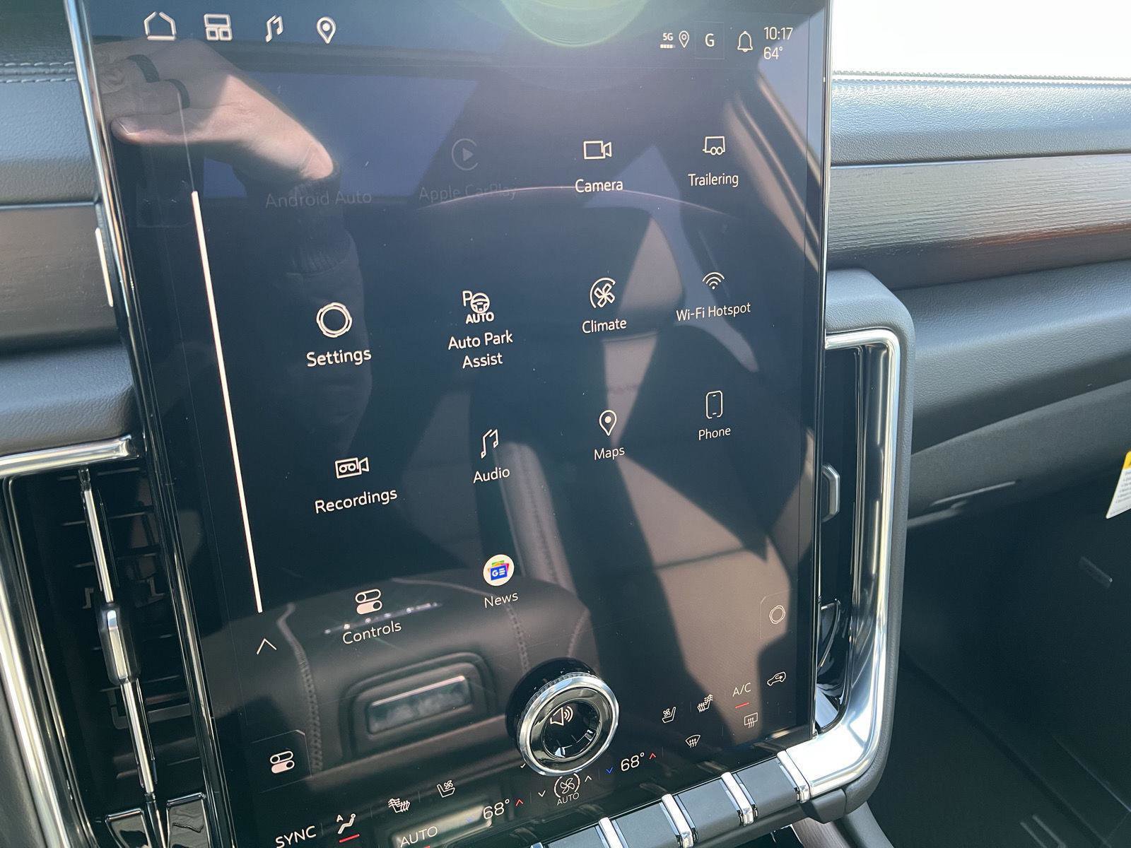 New 2026 GMC Yukon Denali w/ Sun & Power Step Package image 31