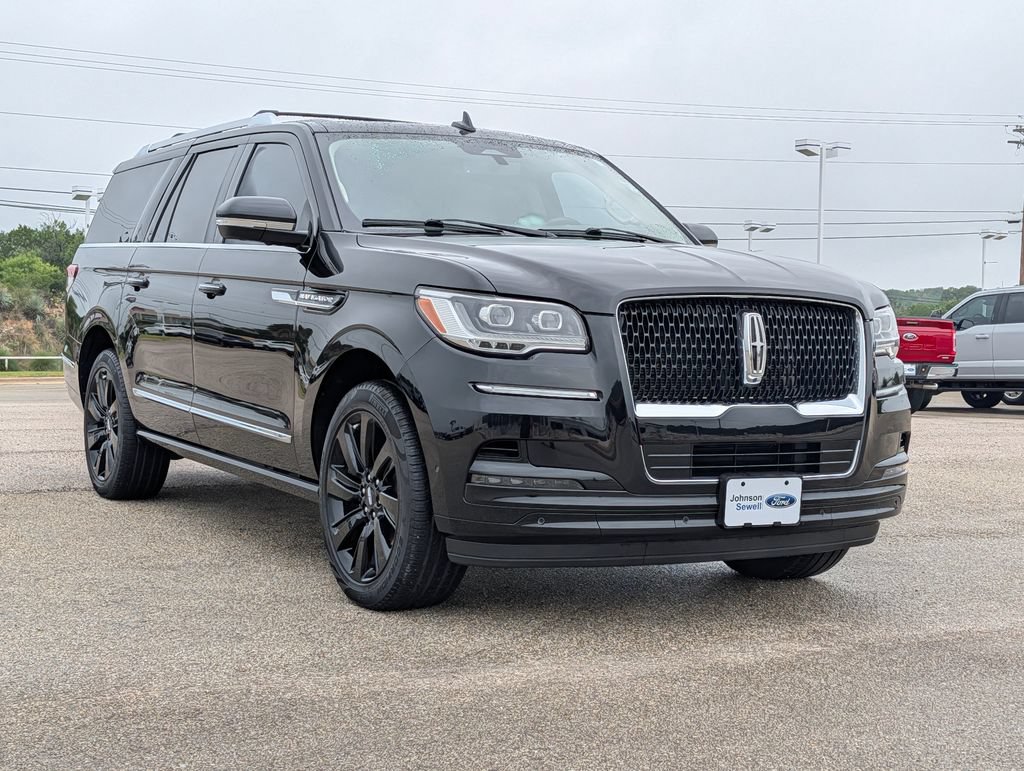Used 2024 Lincoln Navigator L Reserve AWD/4WD image 1