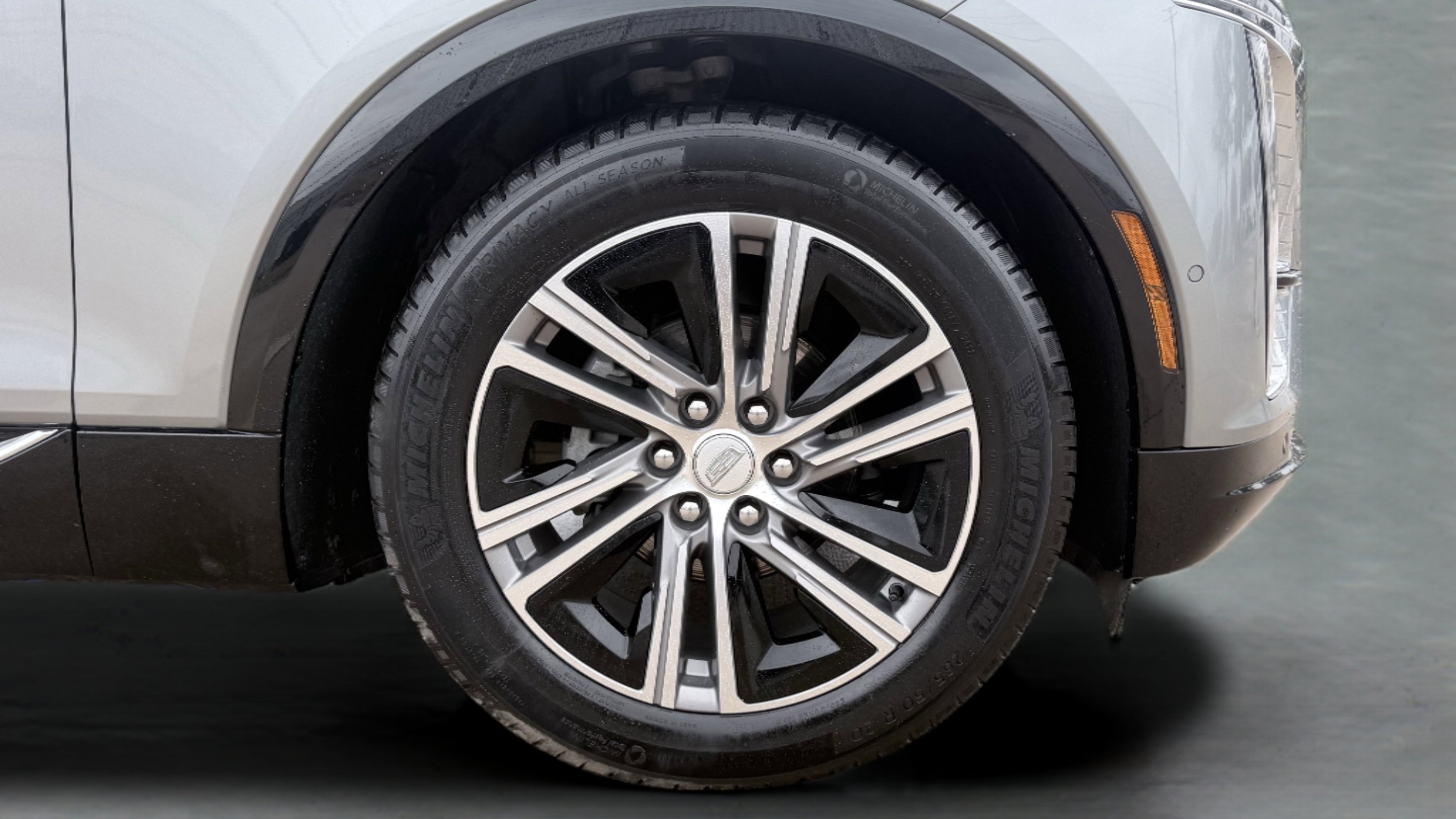 Used 2024 Cadillac Lyriq Luxury image 11